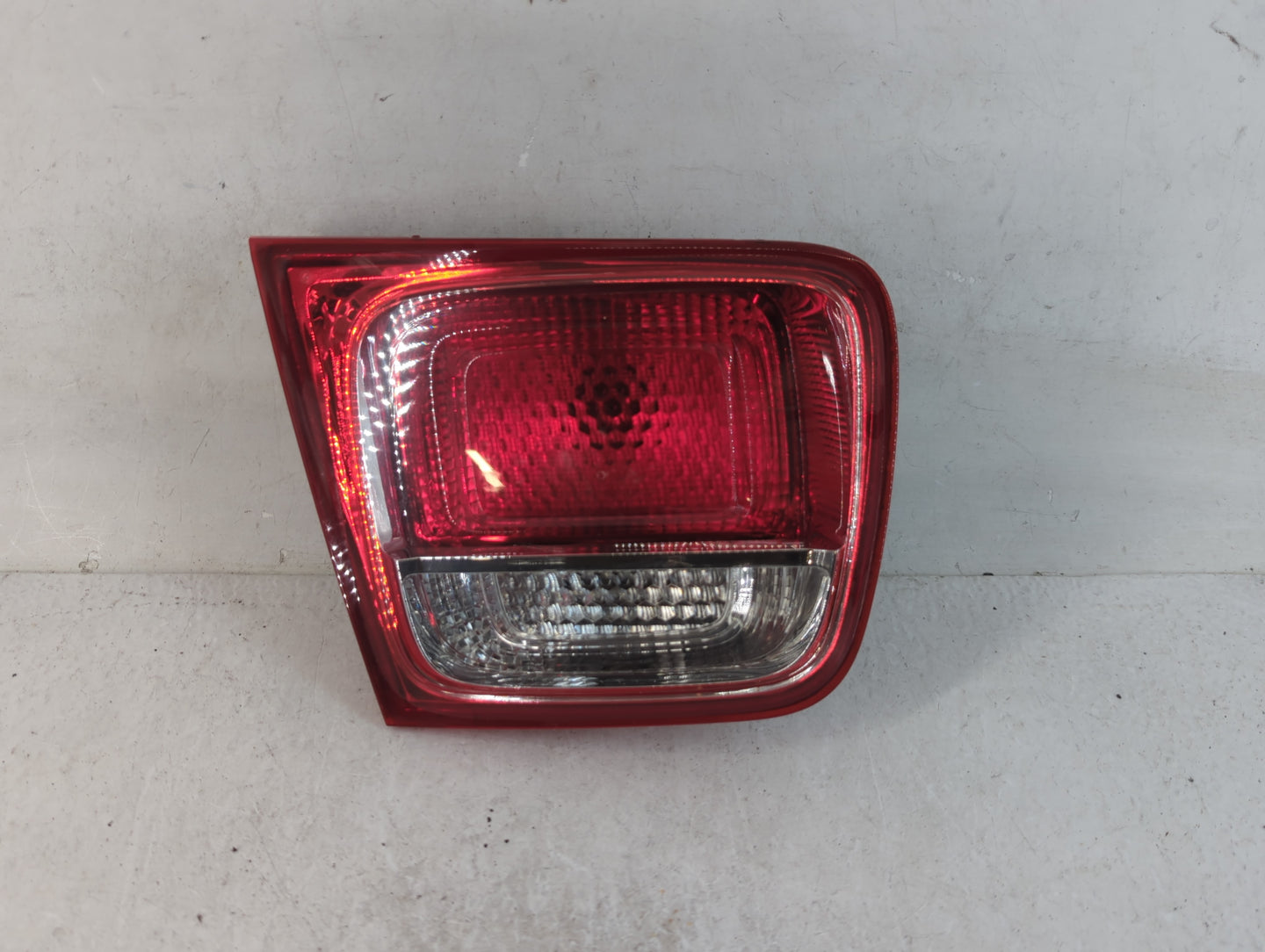 2013-2016 Chevrolet Malibu Tail Light Assembly Driver Left OEM P/N:131Z Fits Fits 2013 2014 2015 2016 OEM Used Auto Parts - Oemusedautoparts1.com