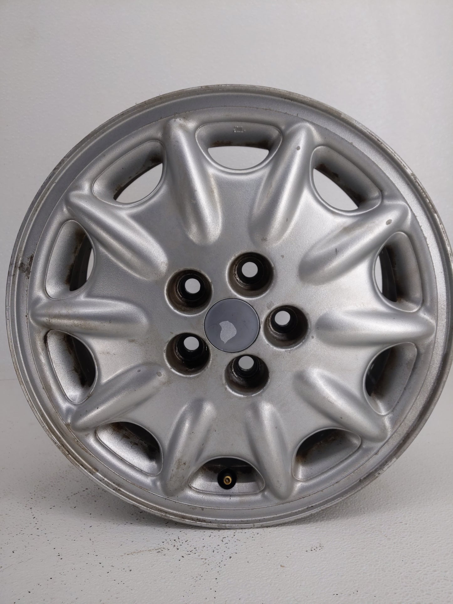 1995-2000 Chrysler Cirrus Oem Wheel Rim Grey - Oemusedautoparts1.com