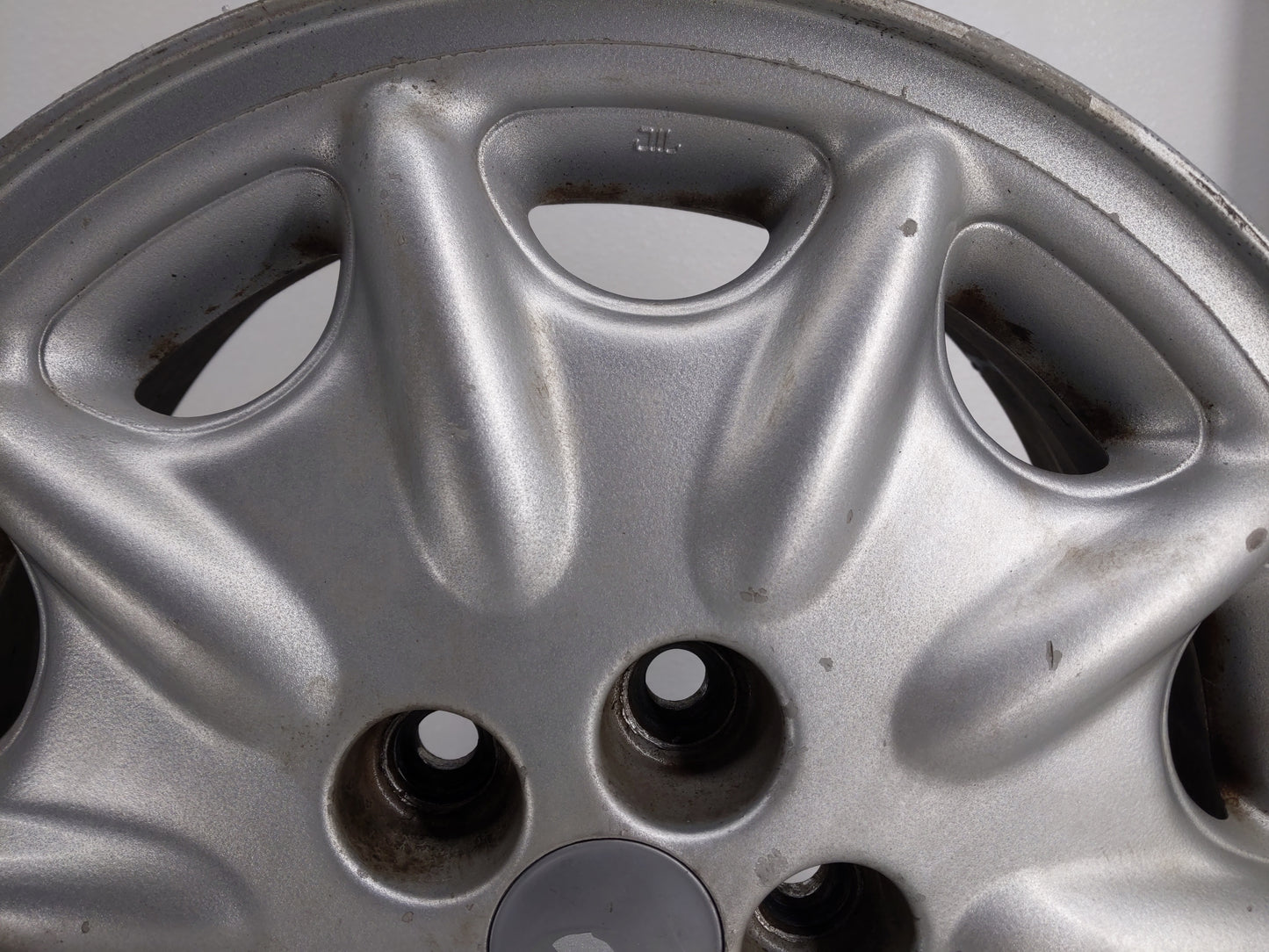 1995-2000 Chrysler Cirrus Oem Wheel Rim Grey - Oemusedautoparts1.com