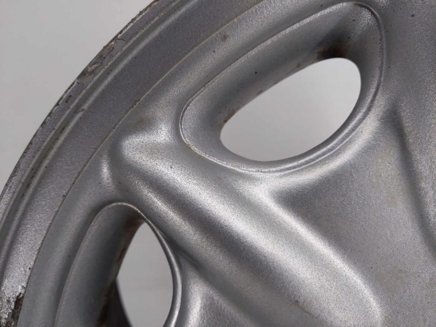 1995-2000 Chrysler Cirrus Oem Wheel Rim Grey - Oemusedautoparts1.com
