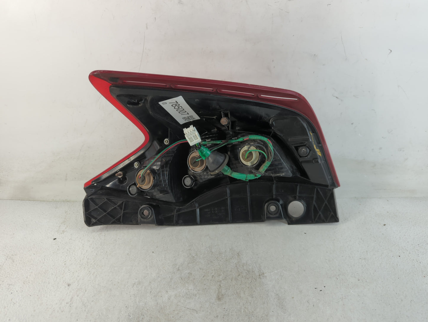 2014-2019 Nissan Versa Note Tail Light Assembly Driver Left OEM P/N:265553WC0A Fits Fits 2014 2015 2016 2017 2018 2019 OEM Used Auto Parts - Oemusedautoparts1.com