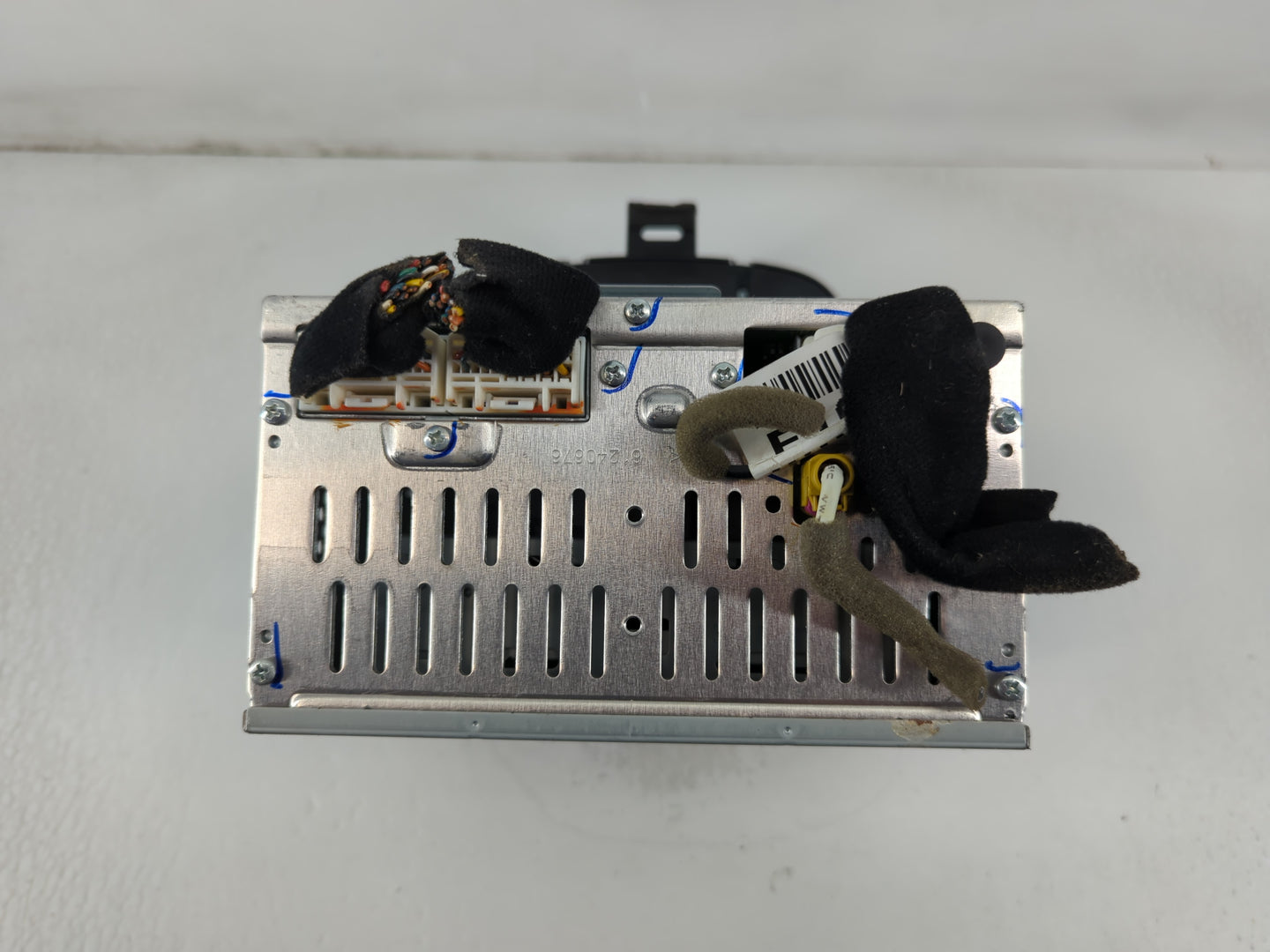 2014-2016 Hyundai Elantra Radio AM FM Cd Player Receiver Replacement P/N:96180-3X165GU Fits Fits 2014 2015 2016 OEM Used Auto Parts - Oemusedautoparts1.com