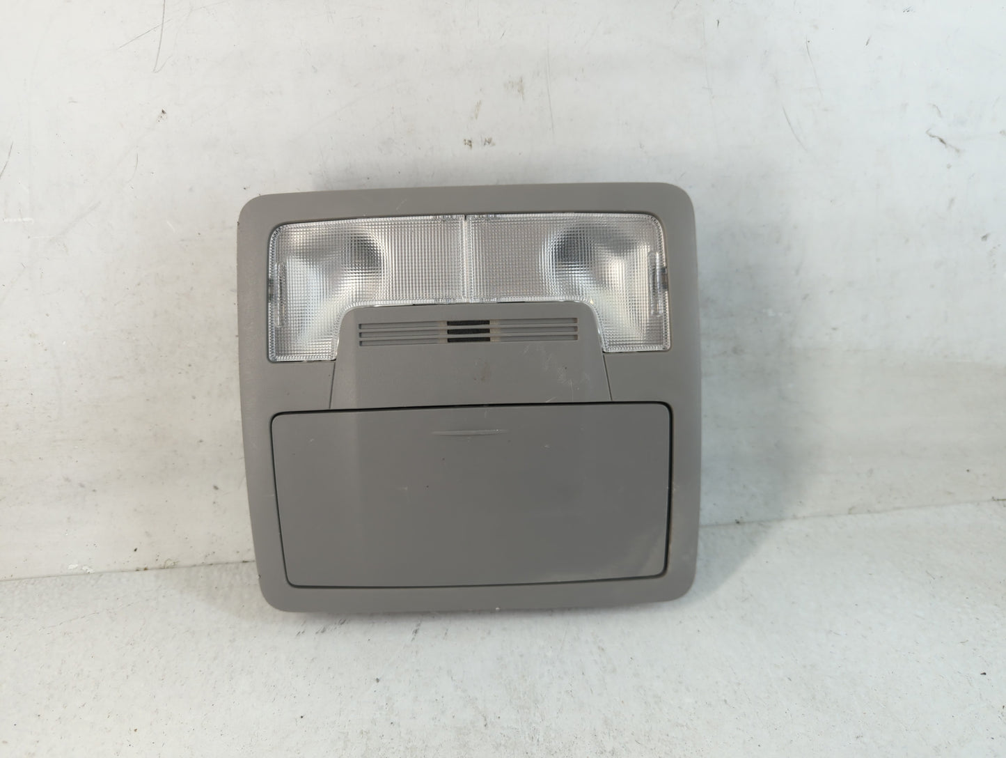 2014 Toyota Camry Overhead Roof Console - Oemusedautoparts1.com