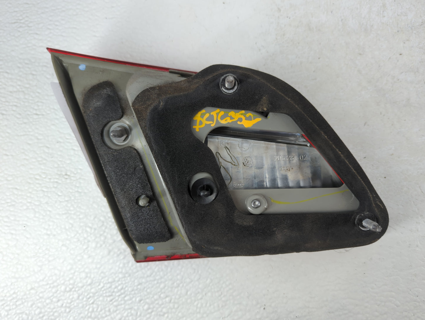 2016-2019 Nissan Sentra Tail Light Assembly Passenger Right OEM P/N:205.281-02 Fits Fits 2016 2017 2018 2019 OEM Used Auto Parts - Oemusedautoparts1.com
