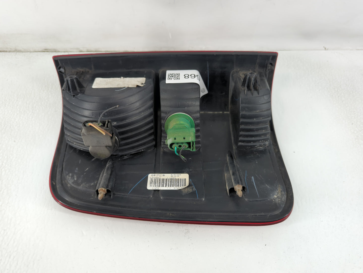 2004-2008 Ford F-150 Tail Light Assembly Passenger Right OEM P/N:BL04AA06631 Fits Fits 2004 2005 2006 2007 2008 OEM Used Auto Parts - Oemusedautoparts1.com