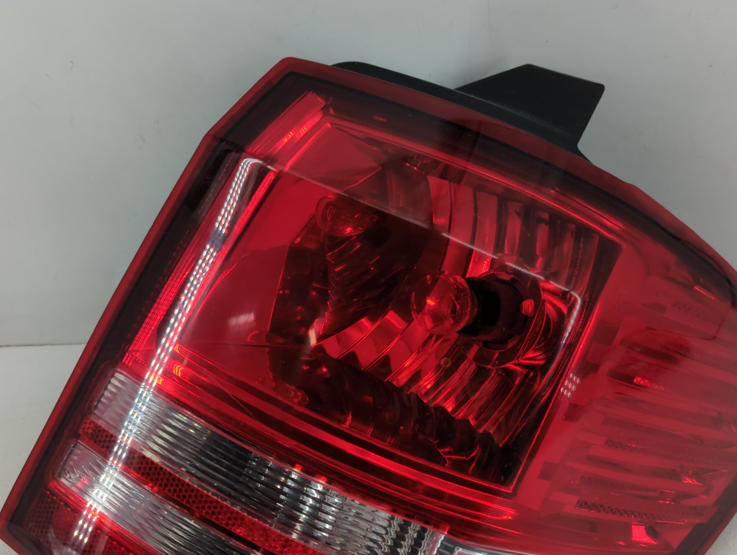 2010-2020 Dodge Journey Tail Light Assembly Passenger Right OEM P/N:05116290AH Fits OEM Used Auto Parts - Oemusedautoparts1.com