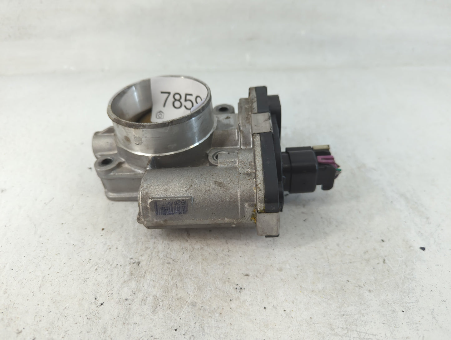 2008-2012 Chevrolet Malibu Throttle Body P/N:871AA0667C Fits Fits 2007 2008 2009 2010 2011 2012 OEM Used Auto Parts - Oemusedautoparts1.com