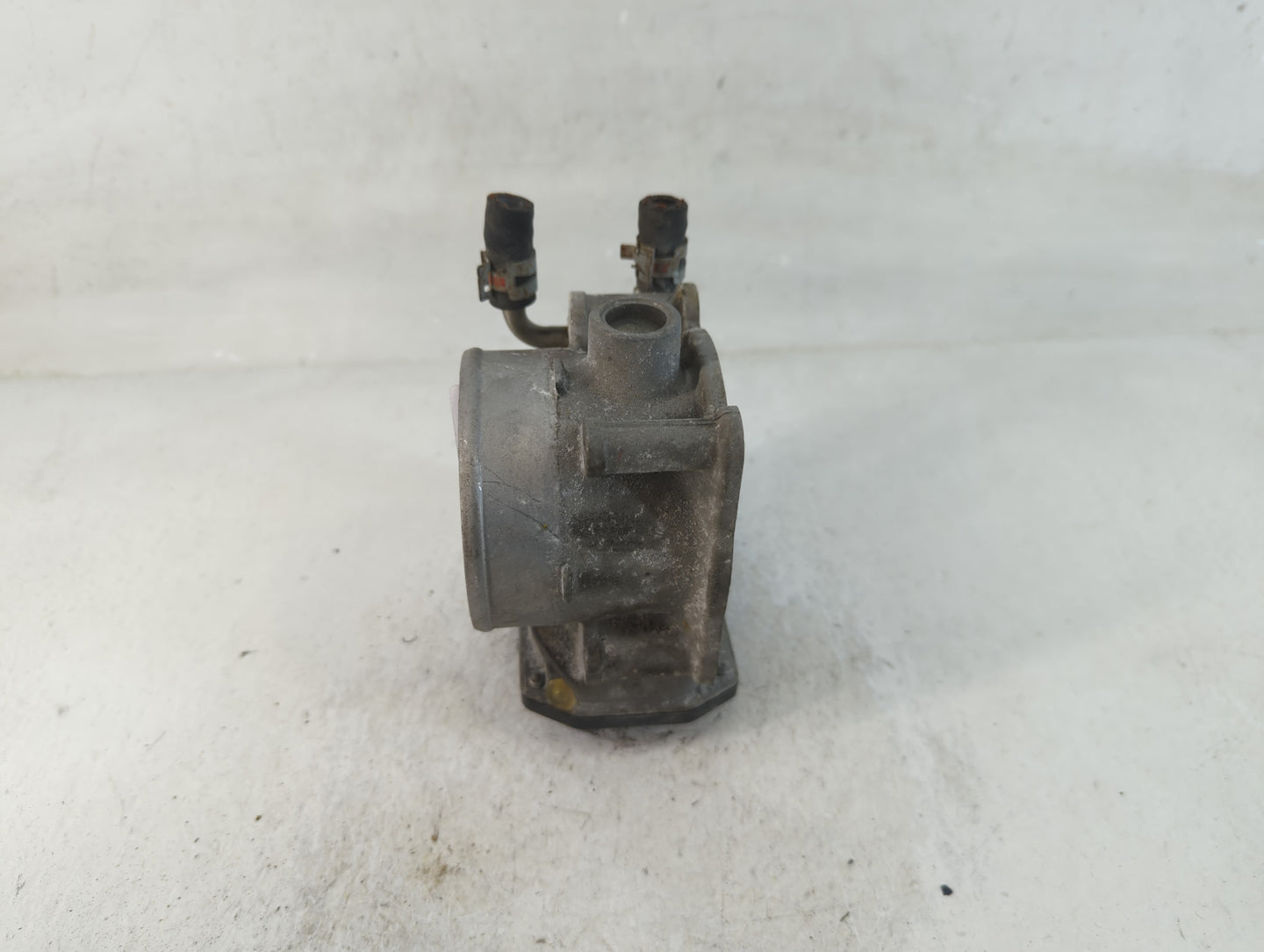 2008-2016 Toyota Highlander Throttle Body P/N:22030-31030 Fits OEM Used Auto Parts - Oemusedautoparts1.com