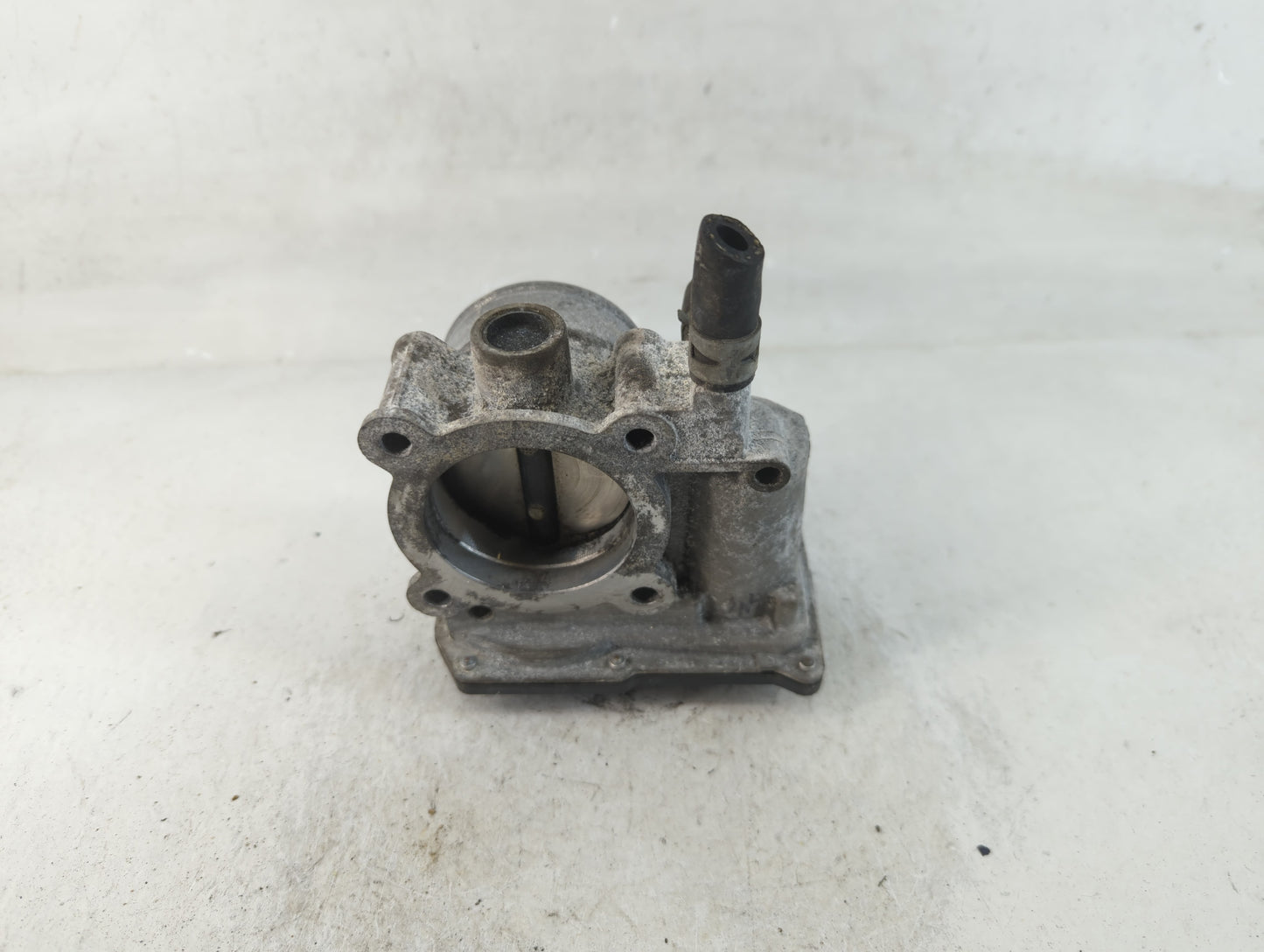 2011-2019 Toyota Corolla Throttle Body P/N:22030-0T080 Fits Fits 2011 2012 2013 2014 2015 2016 2017 2018 2019 OEM Used Auto Parts - Oemusedautoparts1.com