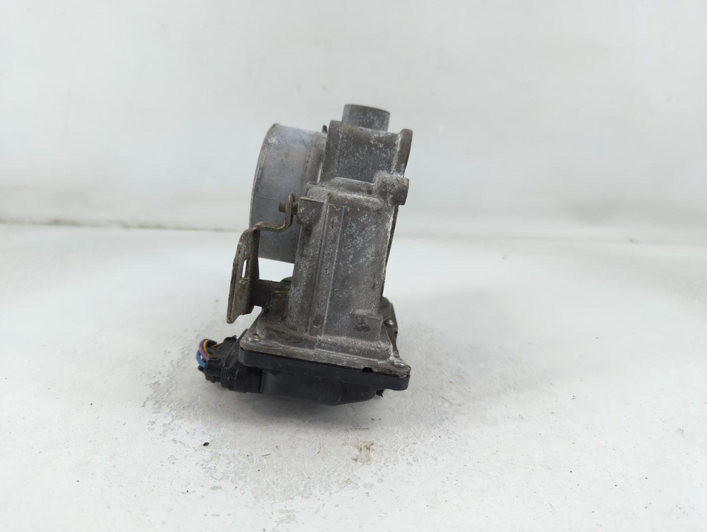 2014-2017 Mazda 6 Throttle Body P/N:K4238 13 640 A Fits Fits 2014 2015 2016 2017 2018 OEM Used Auto Parts - Oemusedautoparts1.com