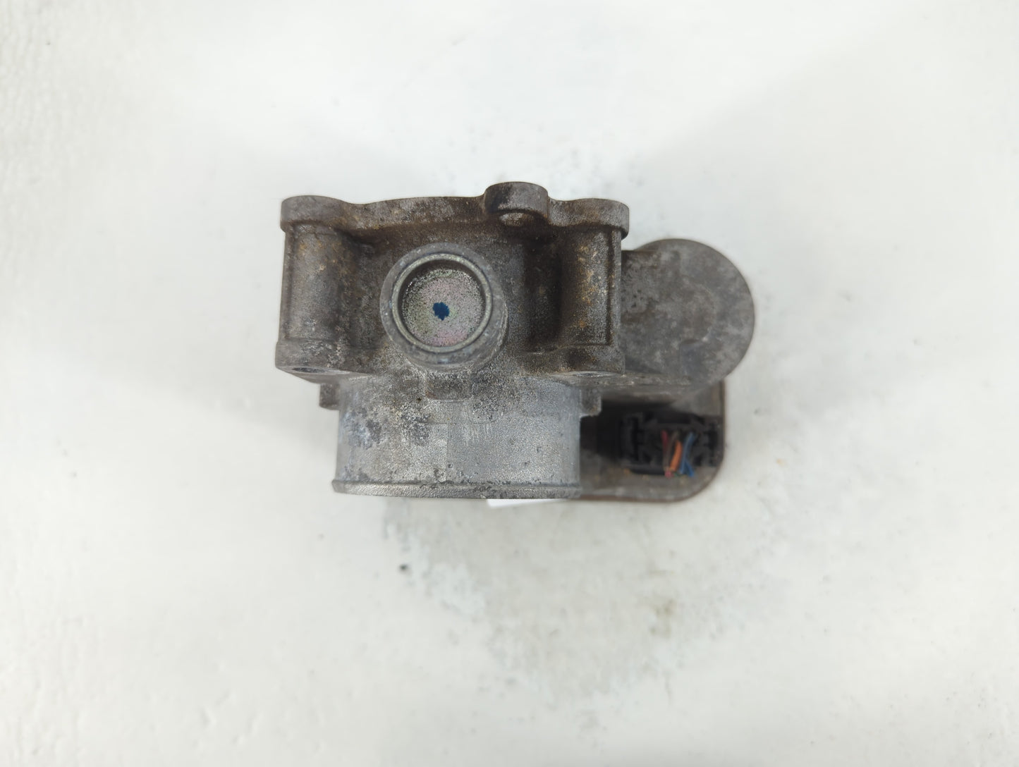 2007-2017 Jeep Patriot Throttle Body P/N:5429090 Fits Fits 2007 2008 2009 2010 2011 2012 2013 2014 2015 2016 2017 2018 OEM Used Auto Parts - Oemusedautoparts1.com