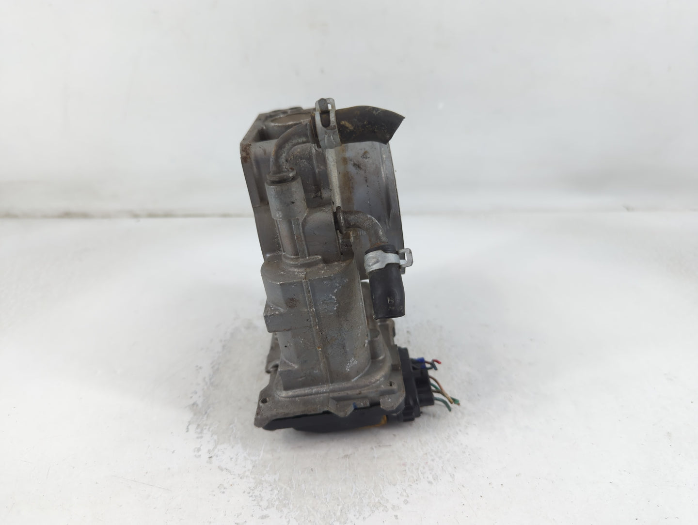 2016-2021 Honda Pilot Throttle Body P/N:099791 1430 01D13 Fits Fits 2016 2017 2018 2019 2020 2021 OEM Used Auto Parts - Oemusedautoparts1.com