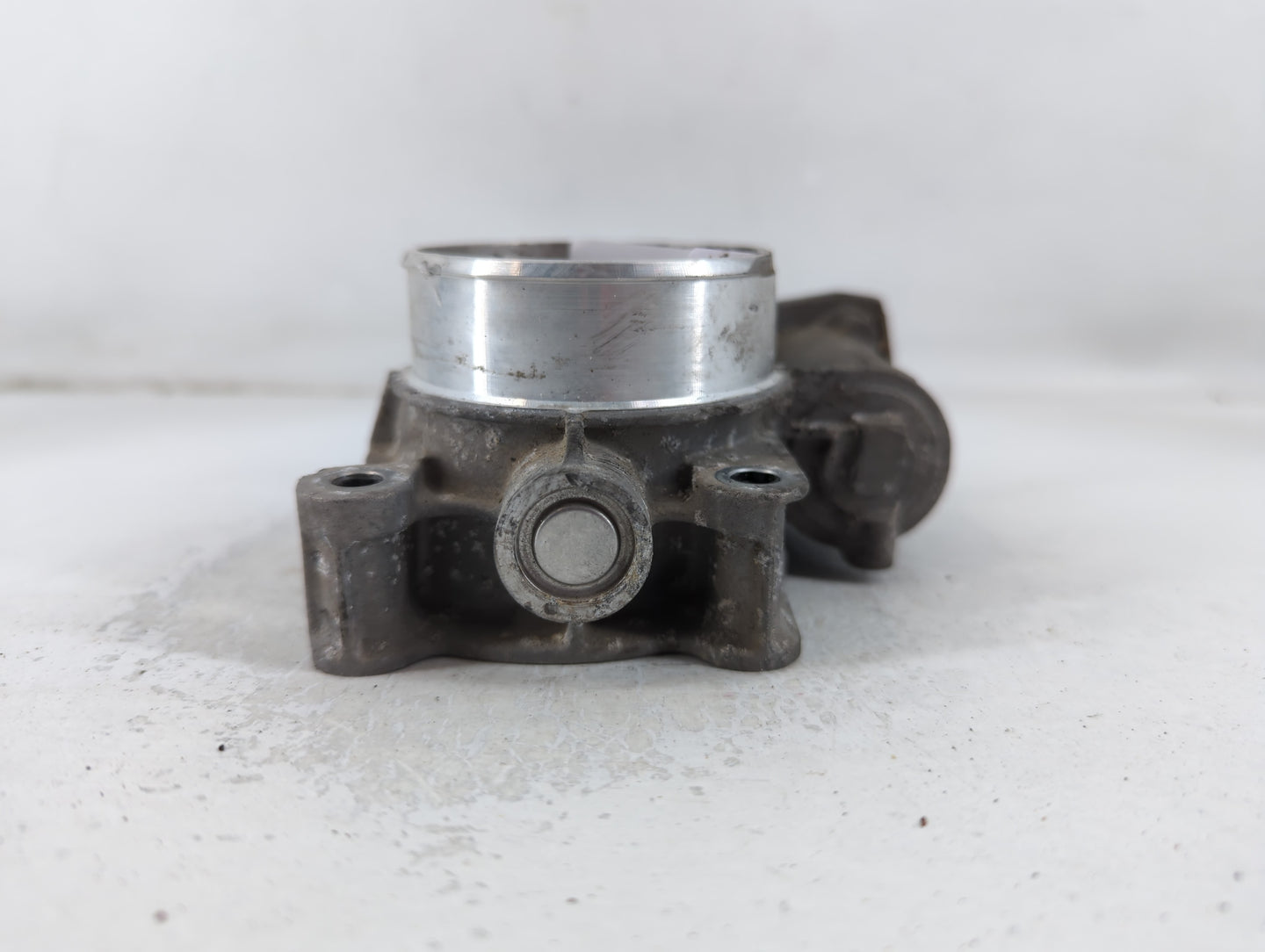 2012-2015 Chevrolet Equinox Throttle Body P/N:12632101CA Fits Fits 2012 2013 2014 2015 OEM Used Auto Parts - Oemusedautoparts1.com