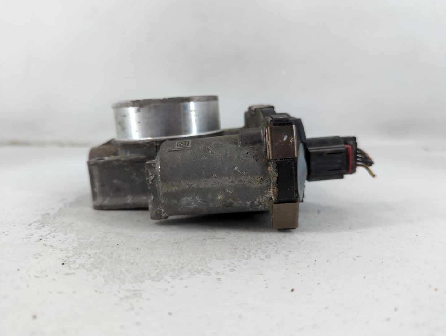2012-2015 Chevrolet Equinox Throttle Body P/N:12632101CA Fits Fits 2012 2013 2014 2015 OEM Used Auto Parts - Oemusedautoparts1.com