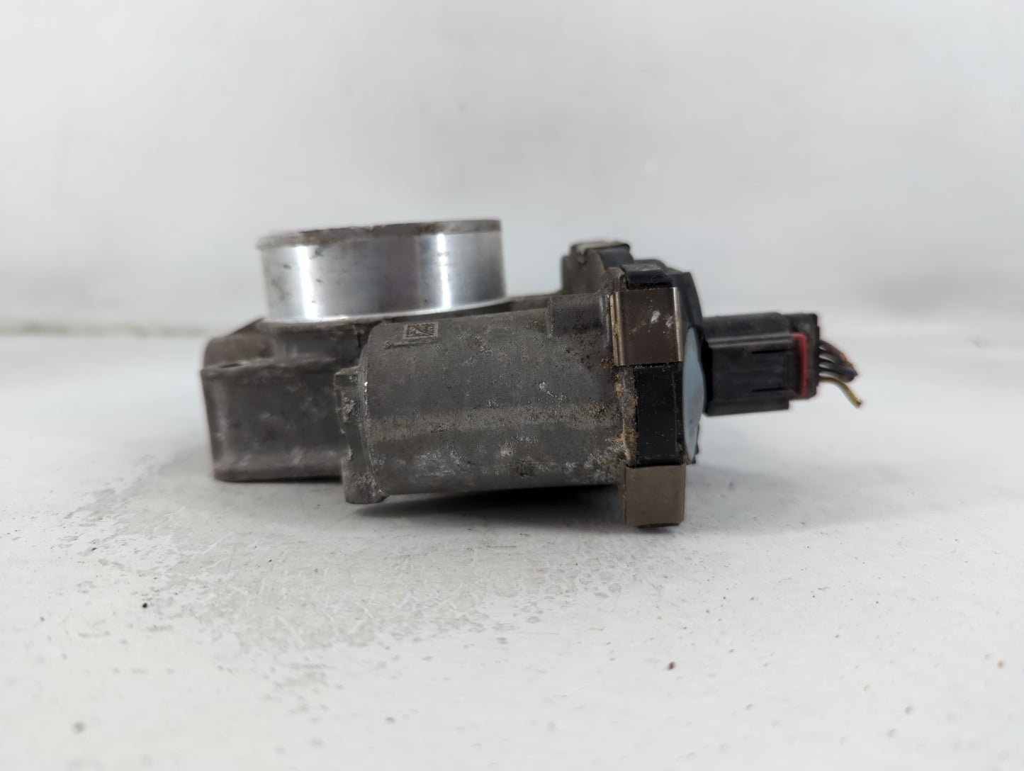 2012-2015 Chevrolet Equinox Throttle Body P/N:12632101CA Fits Fits 2012 2013 2014 2015 OEM Used Auto Parts - Oemusedautoparts1.com