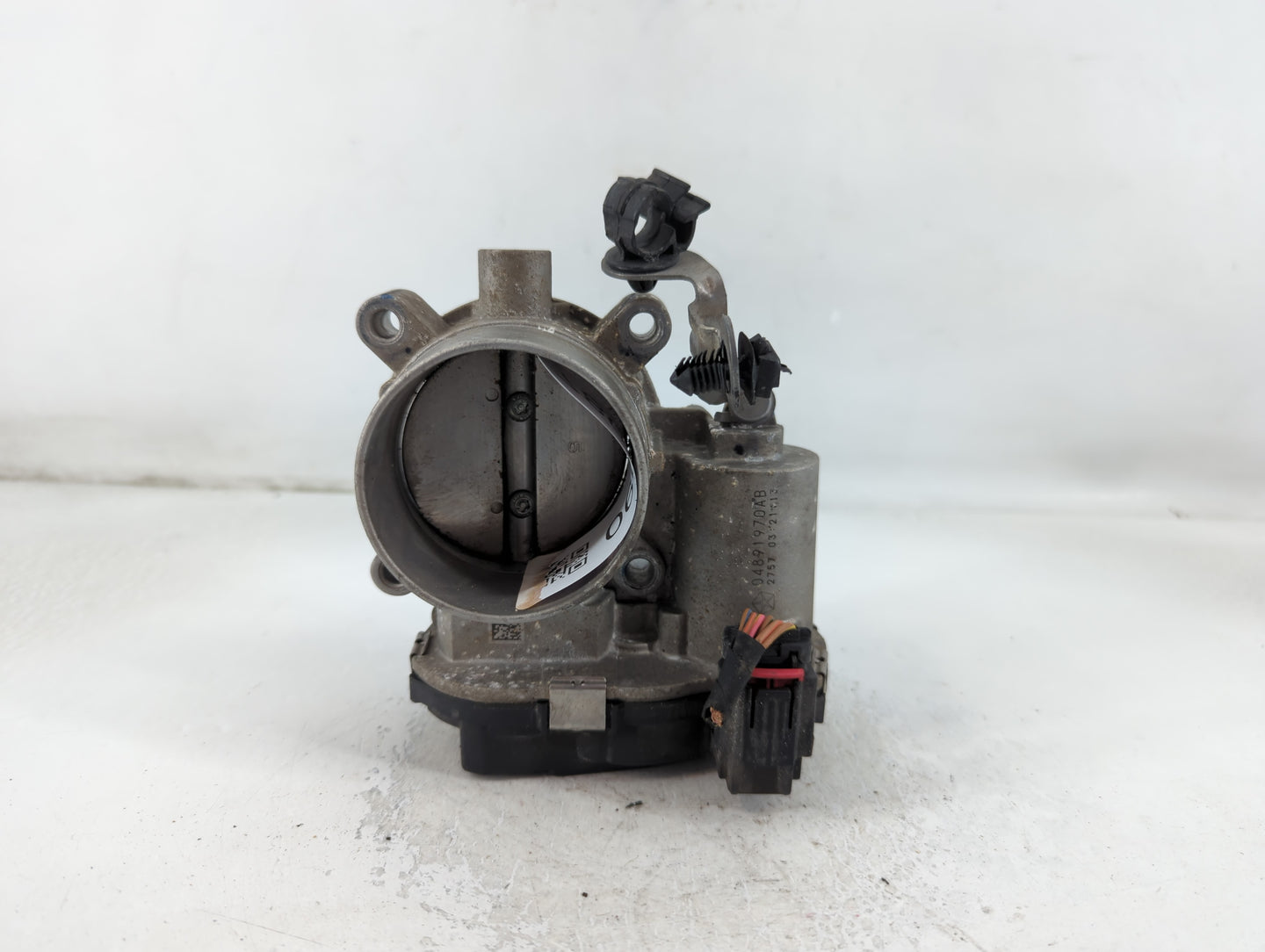 2017-2022 Jeep Compass Throttle Body P/N:04891970AB Fits Fits 2014 2015 2016 2017 2018 2019 2020 2021 2022 OEM Used Auto Parts - Oemusedautoparts1.com