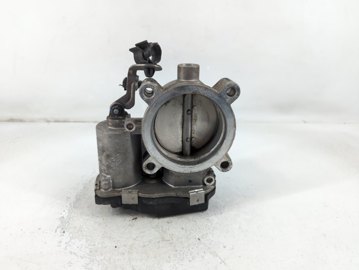 2017-2022 Jeep Compass Throttle Body P/N:04891970AB Fits Fits 2014 2015 2016 2017 2018 2019 2020 2021 2022 OEM Used Auto Parts - Oemusedautoparts1.com