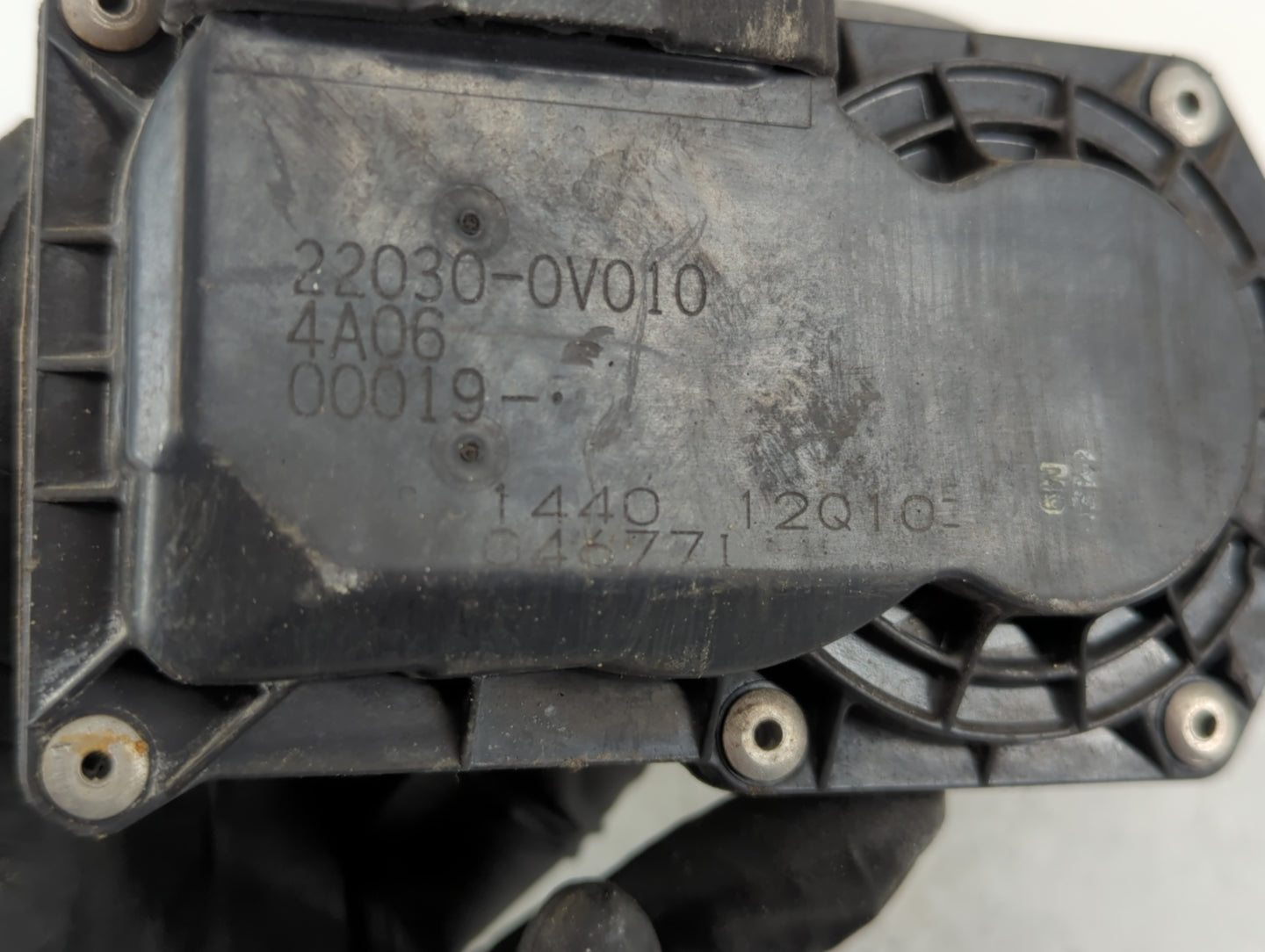 2010-2017 Toyota Camry Throttle Body P/N:4A06 00019 22030-0V010 Fits Fits 2009 2010 2011 2012 2013 2014 2015 2016 2017 2018 2019 OEM Used Auto Parts - Oemusedautoparts1.com