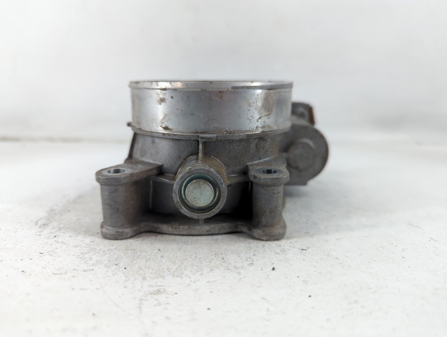 2014-2022 Chevrolet Silverado 1500 Throttle Body P/N:12678224 Fits Fits 2014 2015 2016 2017 2018 2019 2020 2021 2022 OEM Used Auto Parts - Oemusedautoparts1.com