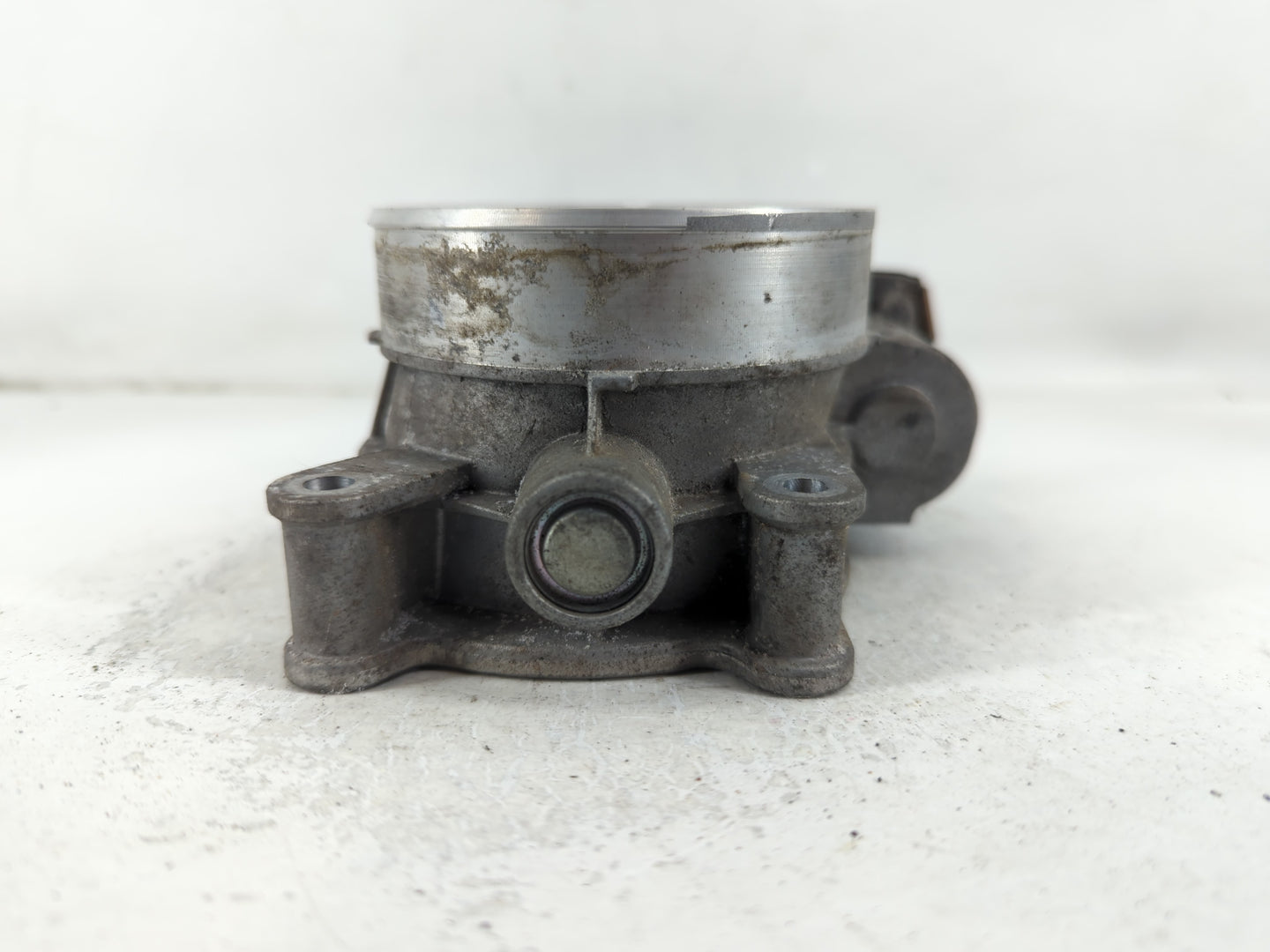 2014-2022 Chevrolet Silverado 1500 Throttle Body P/N:12617792 Fits Fits 2014 2015 2016 2017 2018 2019 2020 2021 2022 OEM Used Auto Parts - Oemusedautoparts1.com