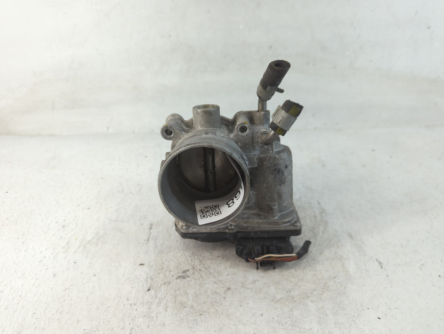 2019-2020 Hyundai Veloster Throttle Body P/N:35100-2E400 Fits Fits 2012 2013 2014 2015 2016 2018 2019 2020 2021 OEM Used Auto Parts - Oemusedautoparts1.com
