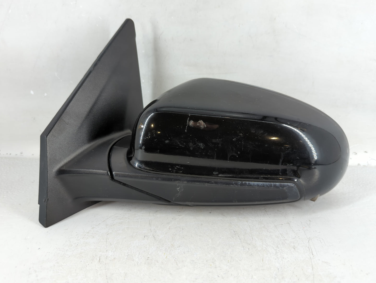 2018-2022 Hyundai Kona Side Mirror Replacement Driver Left View Door Mirror P/N:IIIE13049774 Fits Fits 2018 2019 2020 2021 2022 OEM Used Auto Parts - Oemusedautoparts1.com
