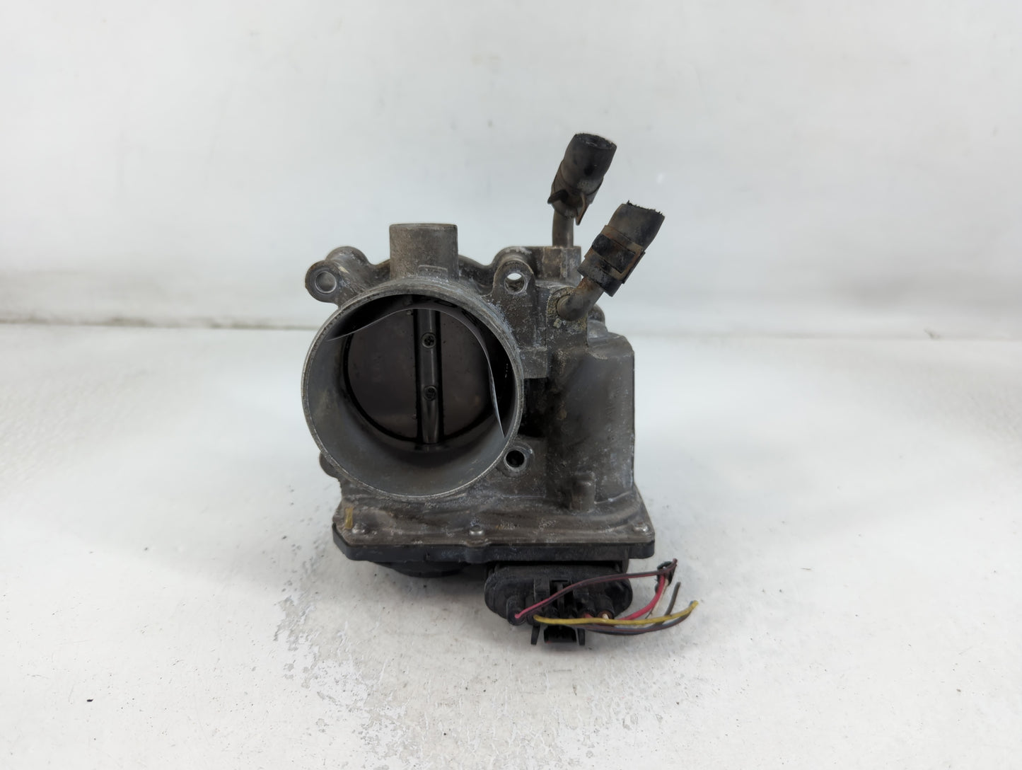 2011-2020 Hyundai Elantra Throttle Body P/N:35100-2E000 Fits Fits 2011 2012 2013 2014 2015 2016 2017 2018 2019 2020 2021 OEM Used Auto Parts - Oemusedautoparts1.com