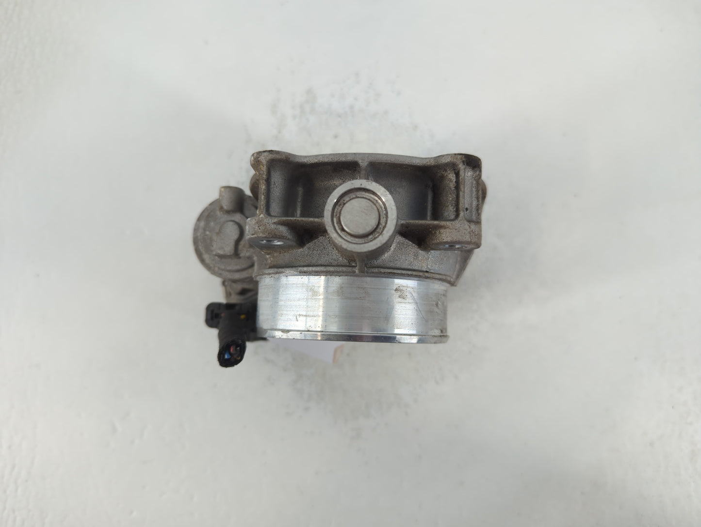 2012-2020 Buick Enclave Throttle Body P/N:12670981AA Fits Fits 2012 2013 2014 2015 2016 2017 2018 2019 2020 2021 2022 OEM Used Auto Parts - Oemusedautoparts1.com