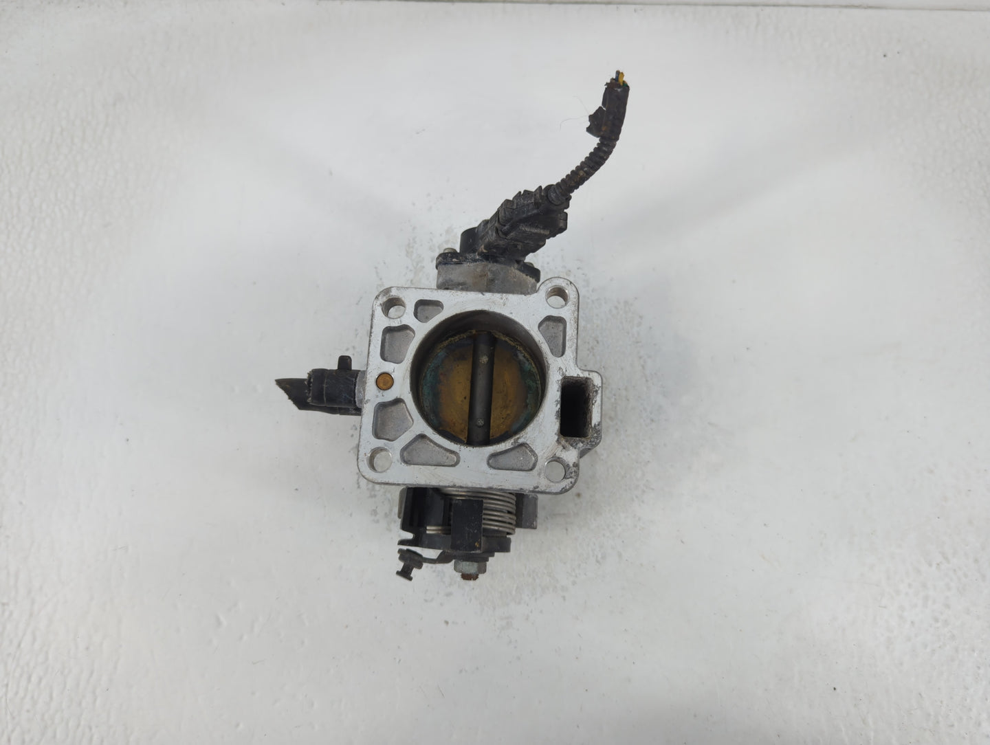 2009-2011 Hyundai Accent Throttle Body Fits Fits 2009 2010 2011 OEM Used Auto Parts - Oemusedautoparts1.com