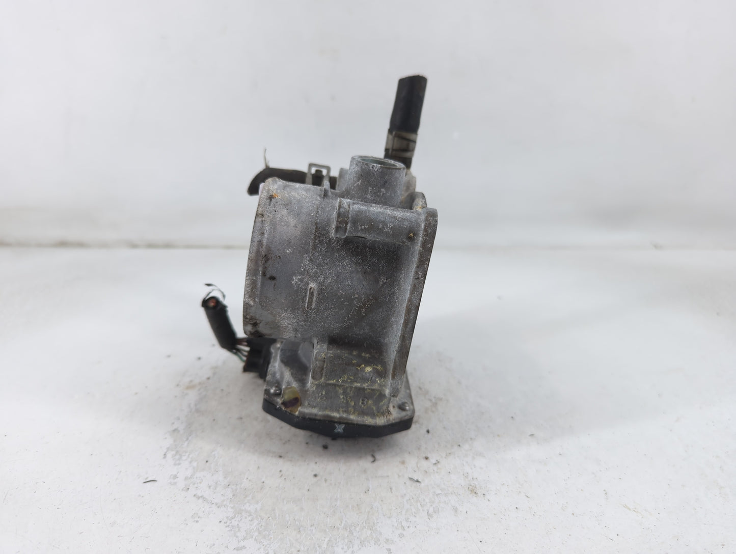 2013-2019 Nissan Sentra Throttle Body P/N:3RA60-01 E Fits Fits 2013 2014 2015 2016 2017 2018 2019 OEM Used Auto Parts - Oemusedautoparts1.com
