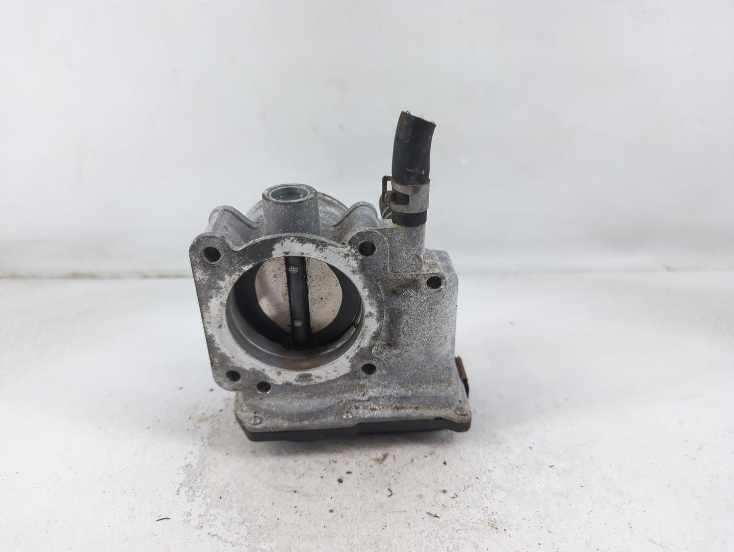 2013-2019 Nissan Sentra Throttle Body P/N:3RA60-01 E Fits Fits 2013 2014 2015 2016 2017 2018 2019 OEM Used Auto Parts - Oemusedautoparts1.com