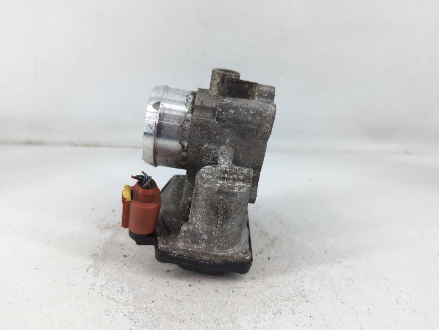 2019 Cadillac Escalade Throttle Body P/N:B18 296 5541 DS7G-9F991-CA Fits OEM Used Auto Parts - Oemusedautoparts1.com