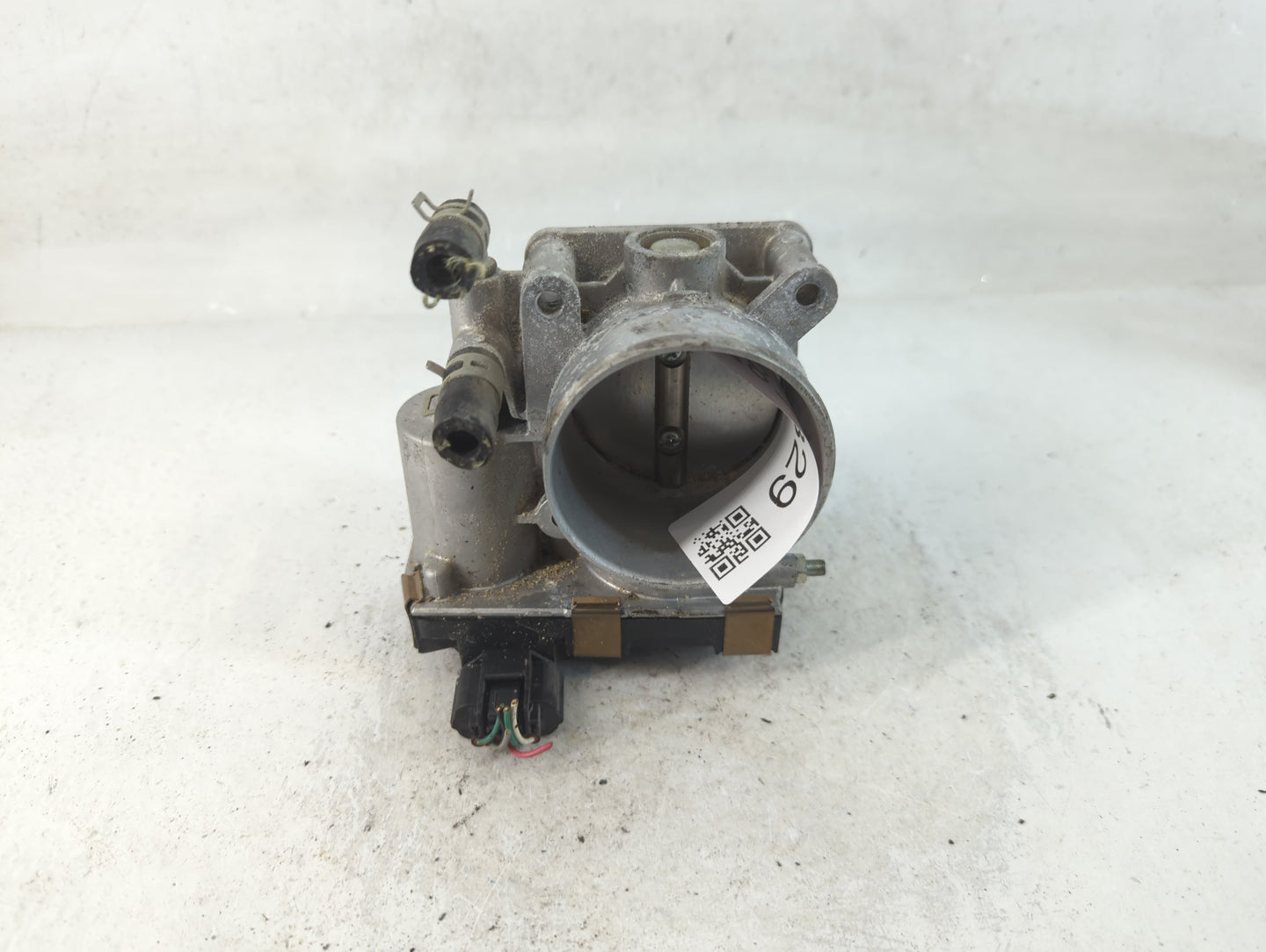 2016-2020 Infiniti Q50 Throttle Body P/N:RME60-52 Fits Fits 2016 2017 2018 2019 2020 OEM Used Auto Parts - Oemusedautoparts1.com