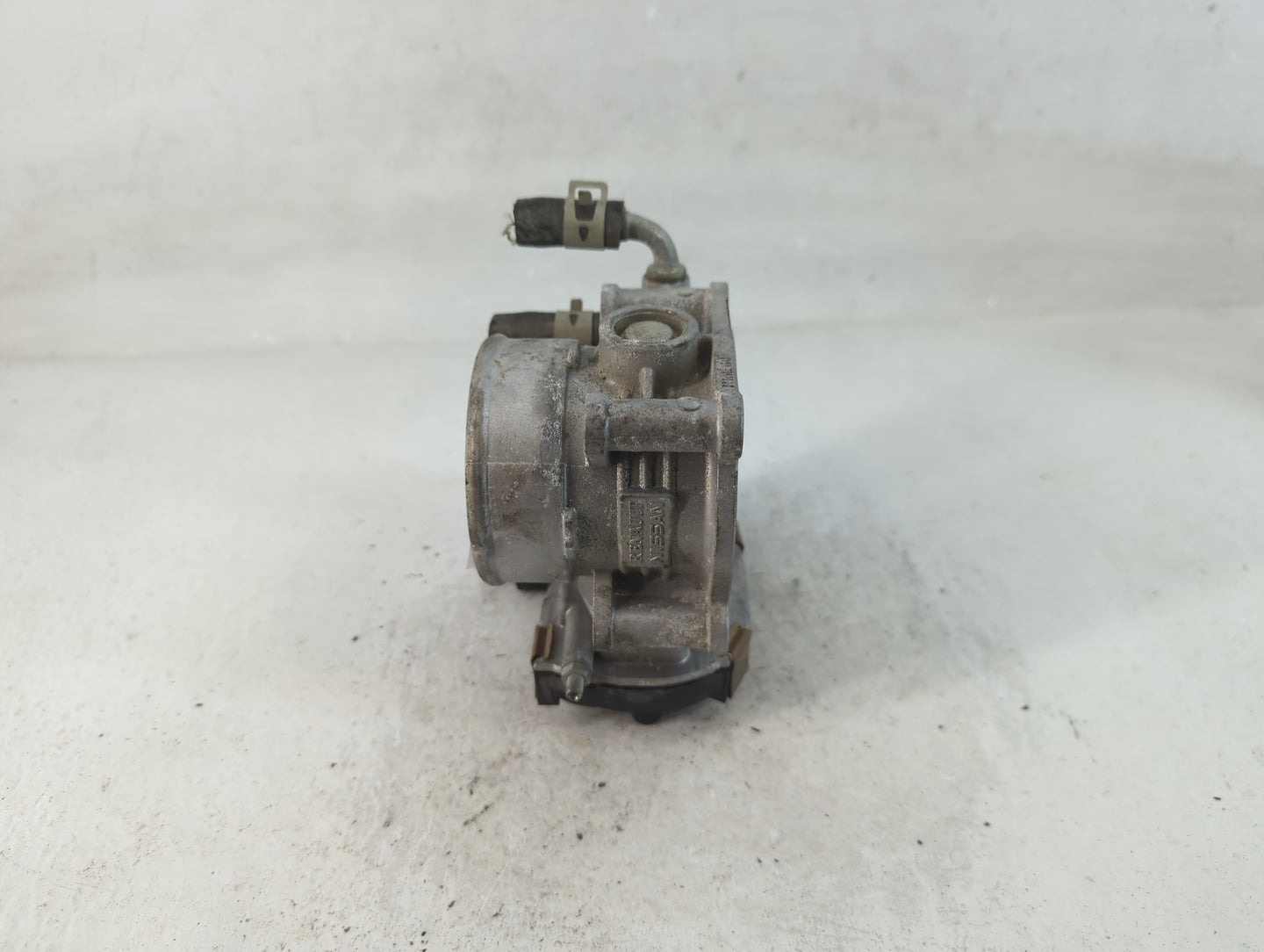 2016-2020 Infiniti Q50 Throttle Body P/N:RME60-52 Fits Fits 2016 2017 2018 2019 2020 OEM Used Auto Parts - Oemusedautoparts1.com