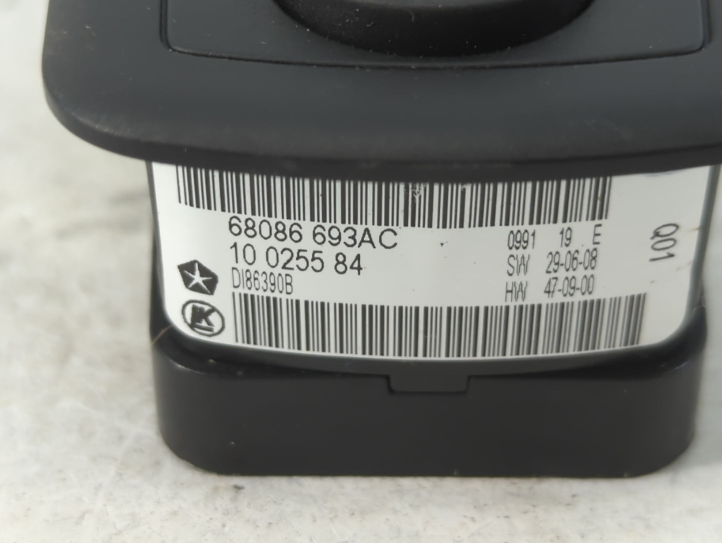 2011-2013 Dodge Durango Master Power Window Switch Replacement Driver Side Left P/N:68086 693AC 100255 84 Fits Fits 2011 2012 2013 OEM Used Auto Parts - Oemusedautoparts1.com