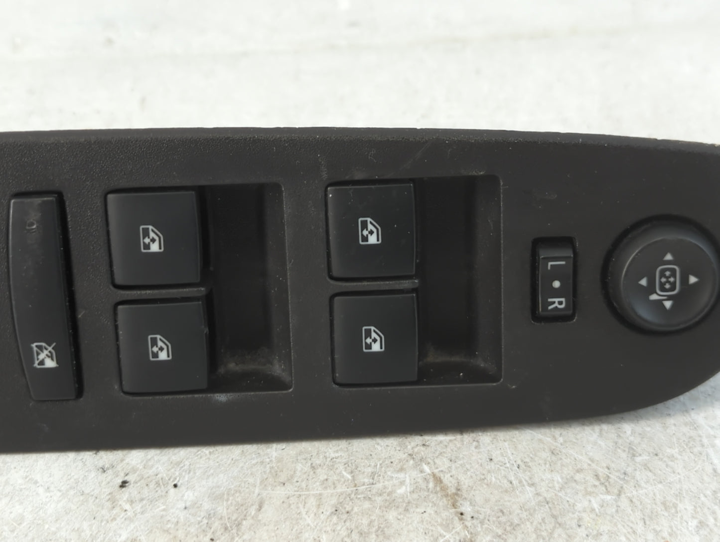 2010-2017 Chevrolet Equinox Master Power Window Switch Replacement Driver Side Left P/N:20917599 Fits OEM Used Auto Parts - Oemusedautoparts1.com