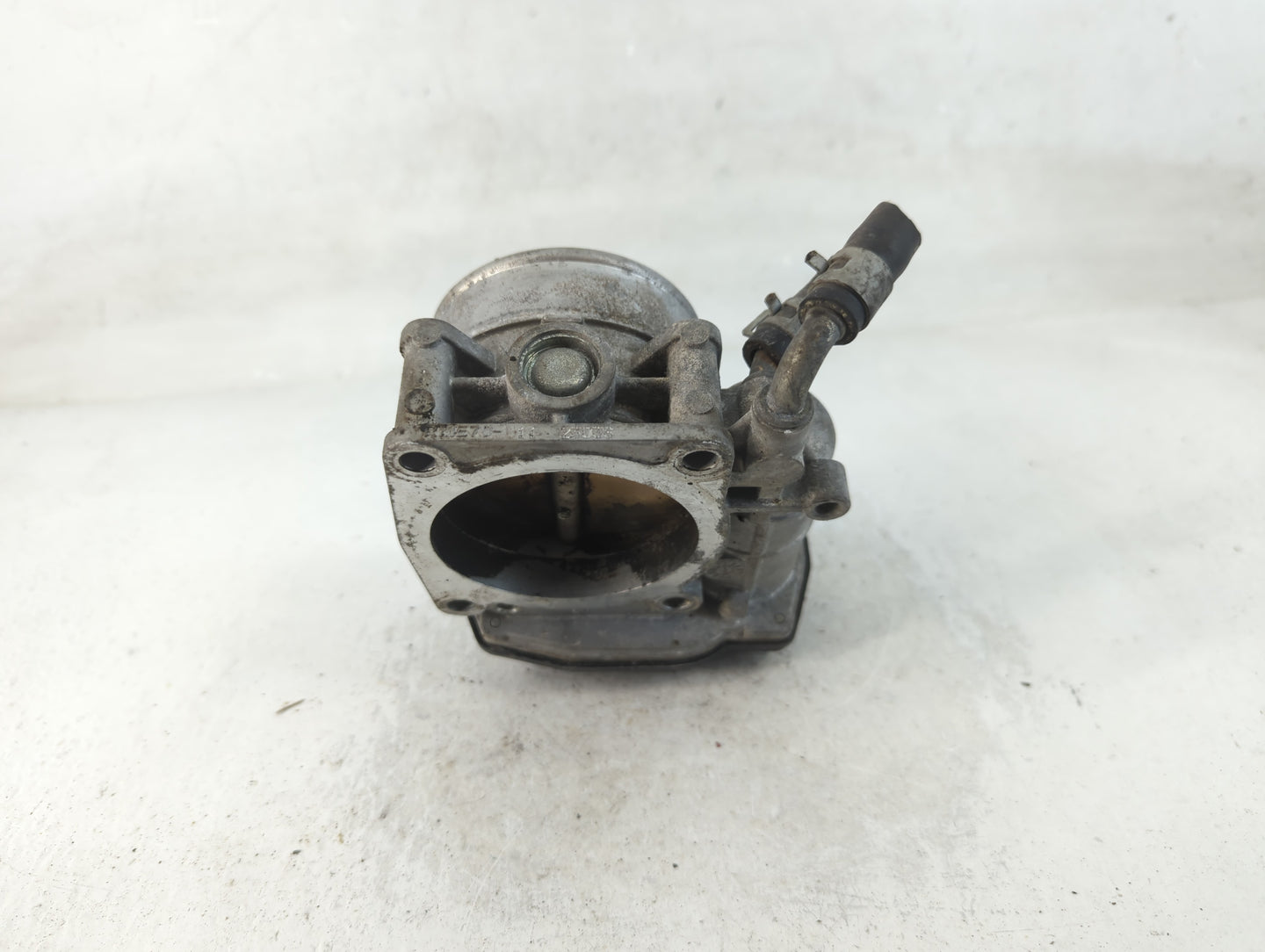 2007-2014 Nissan Altima Throttle Body P/N:RME70-11 Fits Fits 2007 2008 2009 2010 2011 2012 2013 2014 OEM Used Auto Parts - Oemusedautoparts1.com