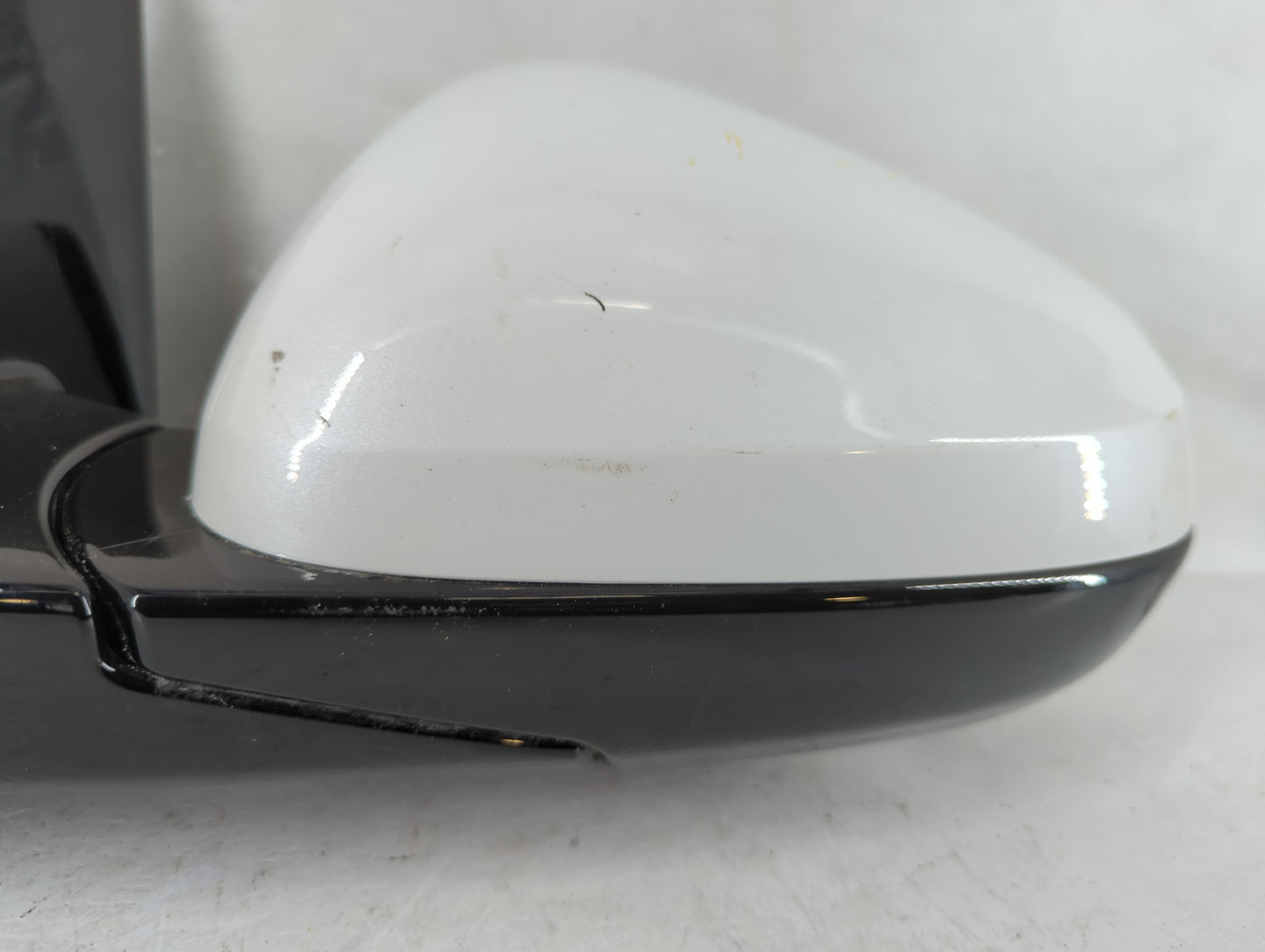 2025 Chevrolet Trailblazer Side Mirror Replacement Driver Left View Door Mirror Fits OEM Used Auto Parts - Oemusedautoparts1.com