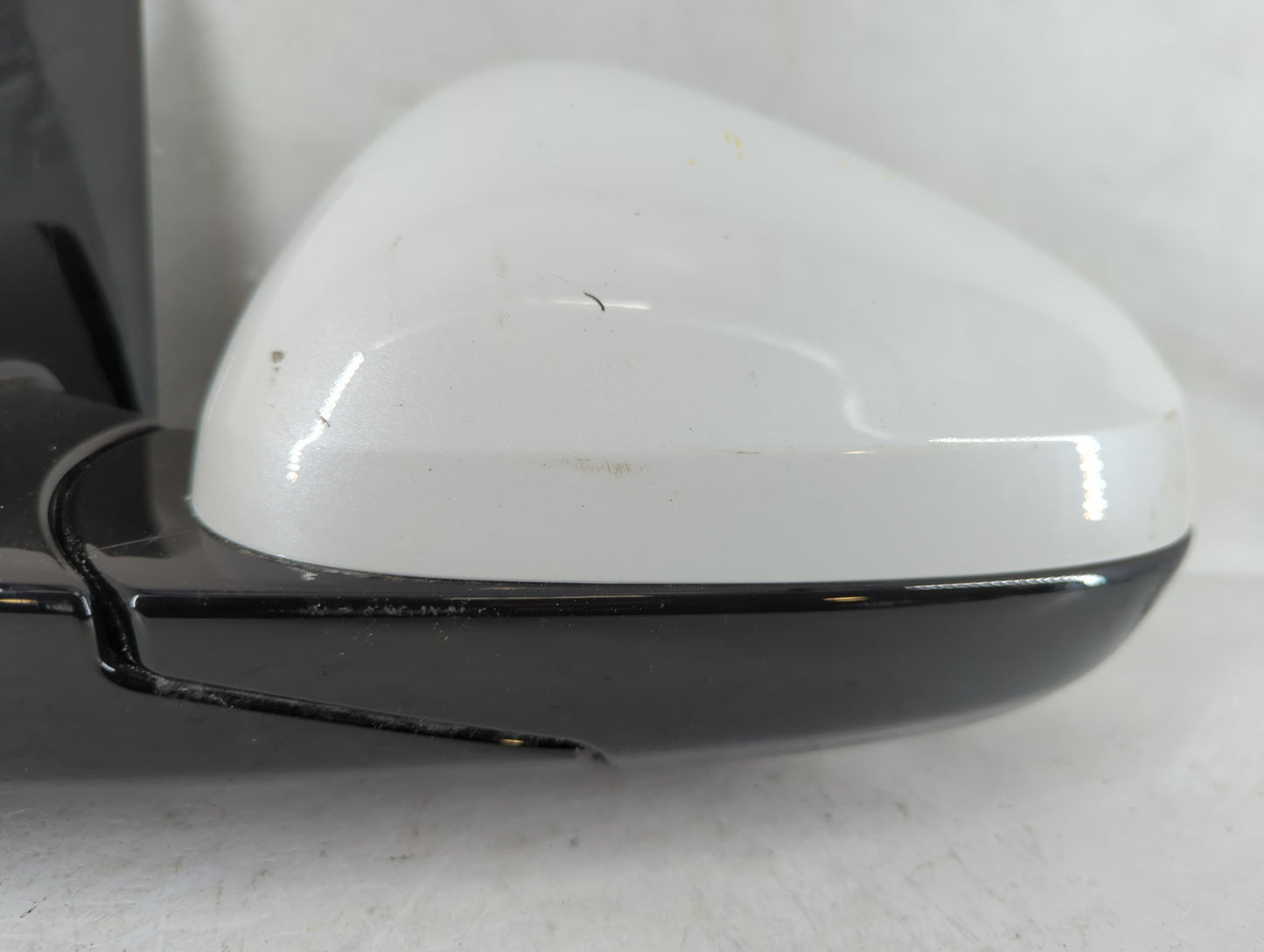 2025 Chevrolet Trailblazer Side Mirror Replacement Driver Left View Door Mirror Fits OEM Used Auto Parts - Oemusedautoparts1.com