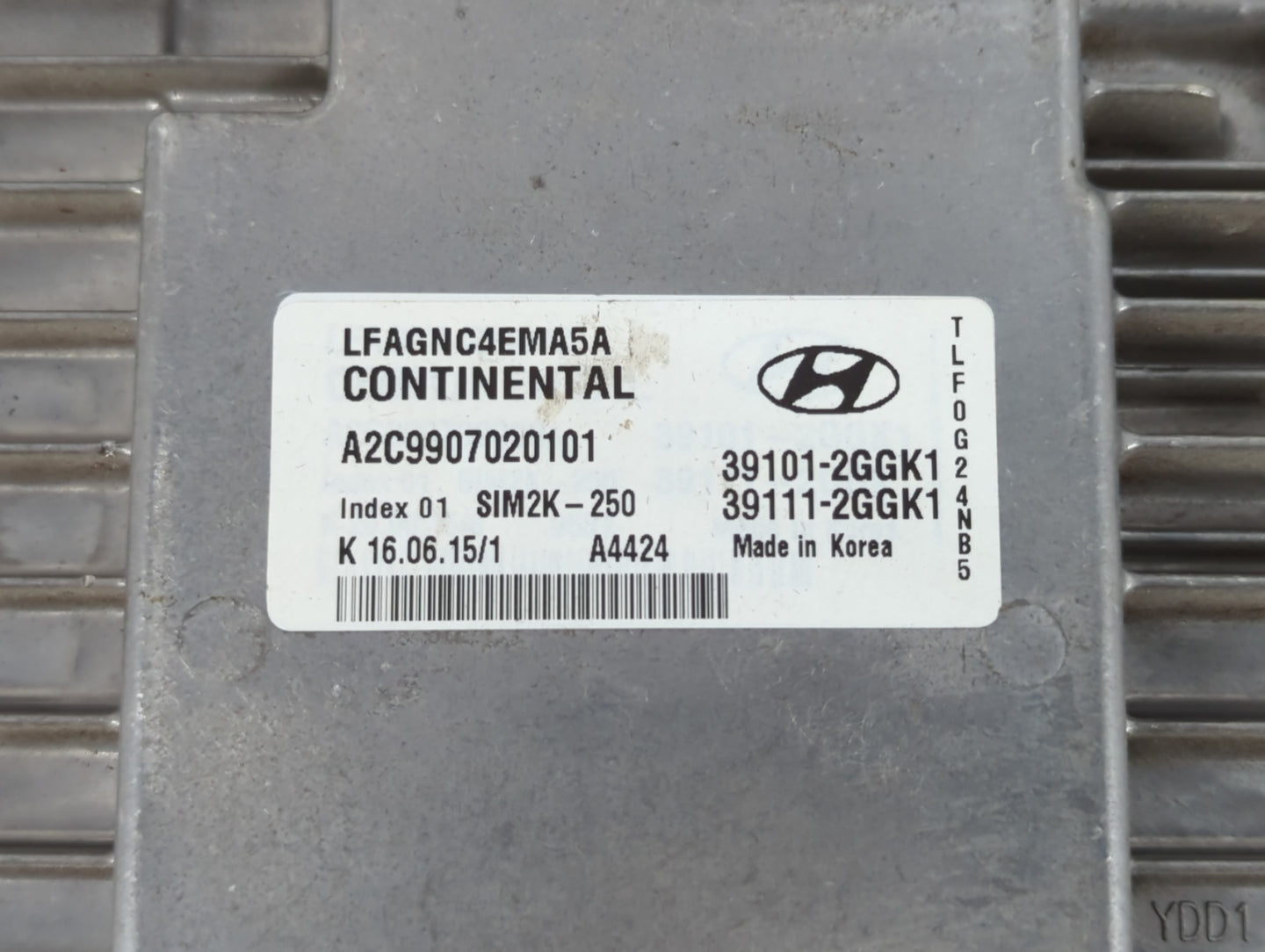 2015-2017 Hyundai Sonata PCM Engine Control Computer ECU ECM PCU OEM P/N:39111-2GGK1 39101-2GGK1 Fits Fits 2015 2016 2017 OEM Used Auto Parts - Oemusedautoparts1.com