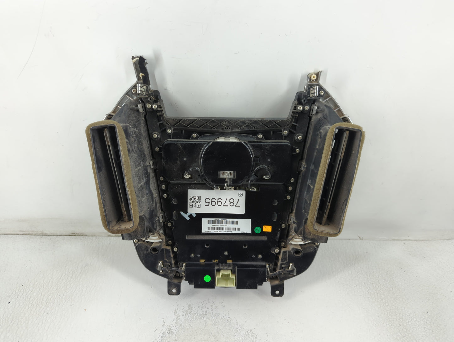 2010 Cadillac Srx Radio AM FM Cd Player Receiver Replacement P/N:20848220 Fits OEM Used Auto Parts - Oemusedautoparts1.com