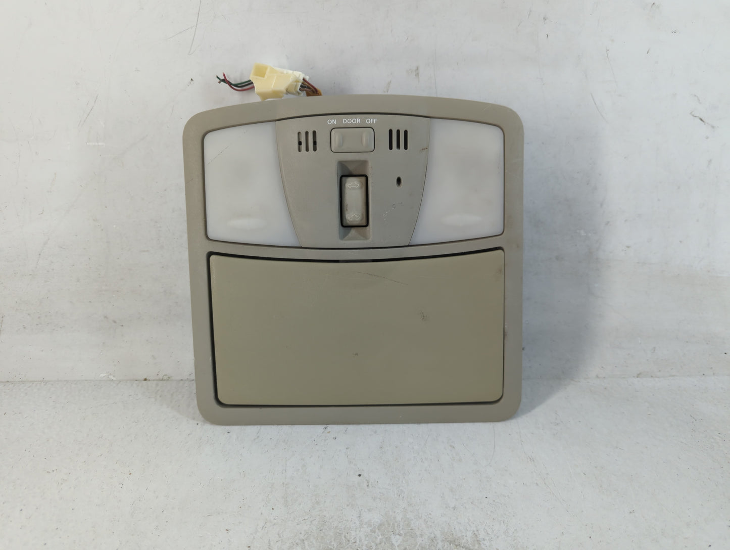 2013 Infiniti G37 Overhead Roof Console - Oemusedautoparts1.com