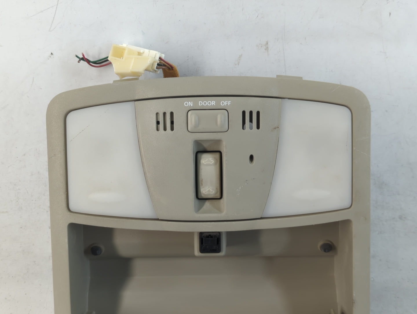 2013 Infiniti G37 Overhead Roof Console - Oemusedautoparts1.com