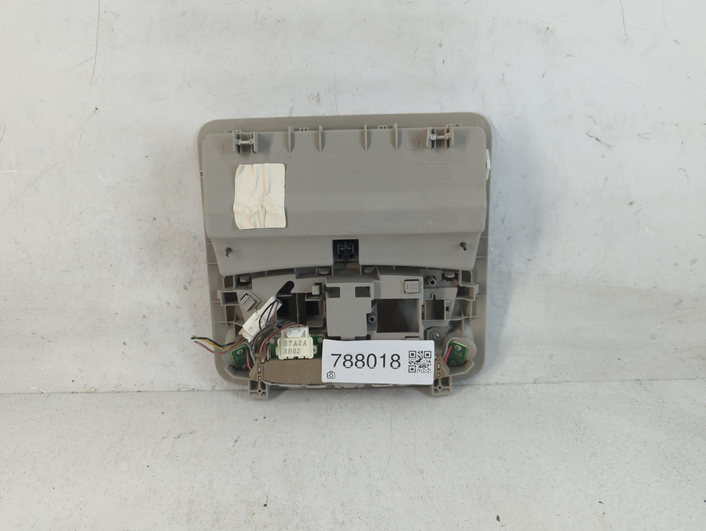 2014 Nissan Sentra Overhead Roof Console - Oemusedautoparts1.com