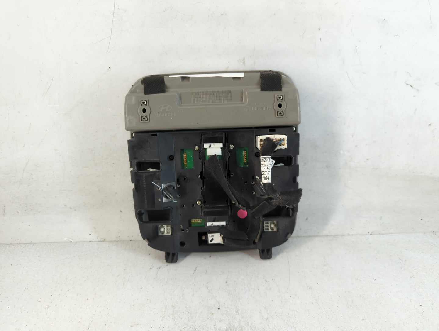 2018 Kia Sedona Overhead Roof Console - Oemusedautoparts1.com