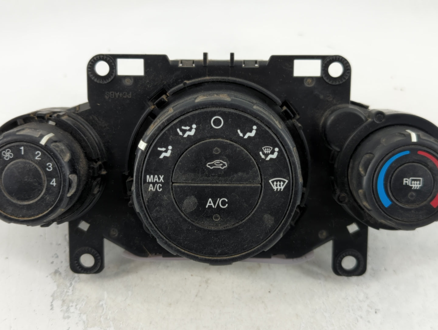 2014 Ford Fiesta Climate Control Module Temperature AC/Heater Replacement P/N:D2BT-19980 AA Fits OEM Used Auto Parts - Oemusedautoparts1.com