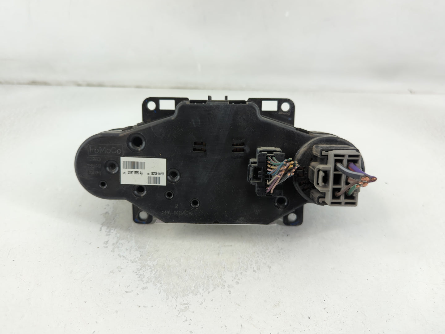 2014 Ford Fiesta Climate Control Module Temperature AC/Heater Replacement P/N:D2BT-19980 AA Fits OEM Used Auto Parts - Oemusedautoparts1.com