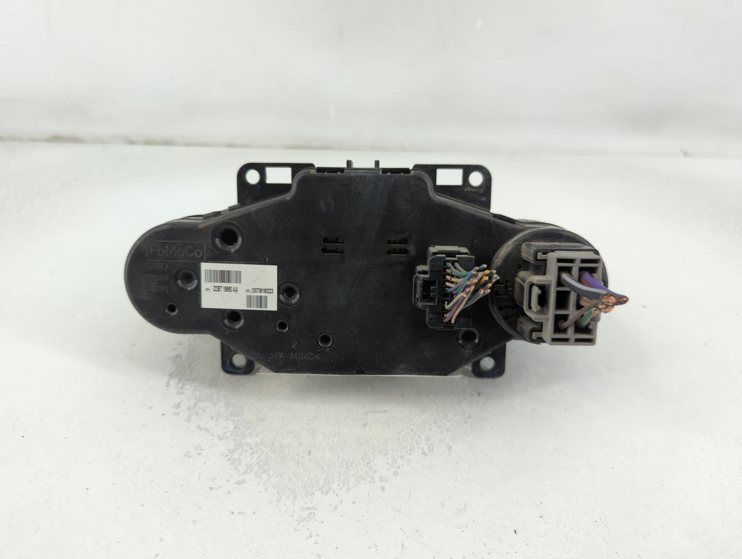 2014 Ford Fiesta Climate Control Module Temperature AC/Heater Replacement P/N:D2BT-19980 AA Fits OEM Used Auto Parts - Oemusedautoparts1.com