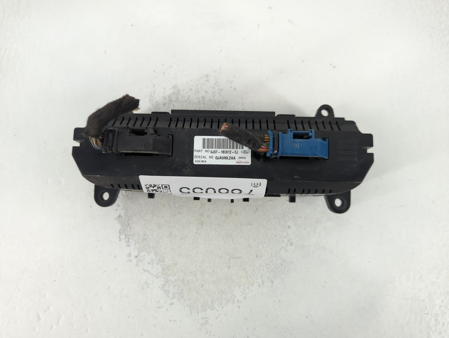 2017-2019 Ford Escape Climate Control Module Temperature AC/Heater Replacement P/N:GJ5T-18C612-CJ Fits Fits 2017 2018 2019 OEM Used Auto Parts - Oemusedautoparts1.com