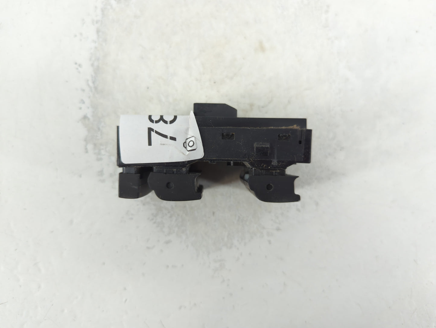 2017-2020 Buick Encore Master Power Window Switch Replacement Driver Side Left P/N:13408454 Fits Fits 2017 2018 2019 2020 OEM Used Auto Parts - Oemusedautoparts1.com